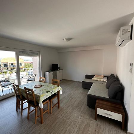 Apartmani Tamaris Murter Exterior photo